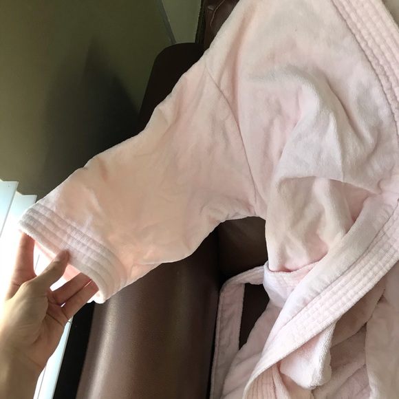 Pink robe - Picture 4 of 8